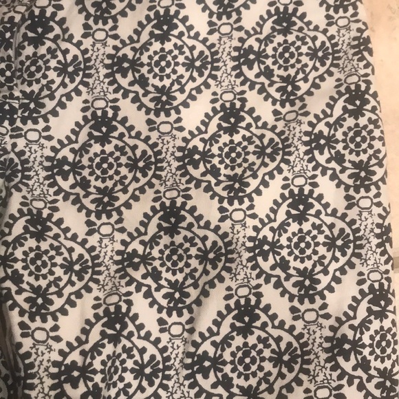 Ann Taylor Loft stretchy strait leg ankle pant - Picture 2 of 2